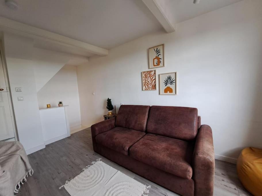 Charmant Duplex A Thiers, Vue Sur La Chaine Des Puys Esterno foto